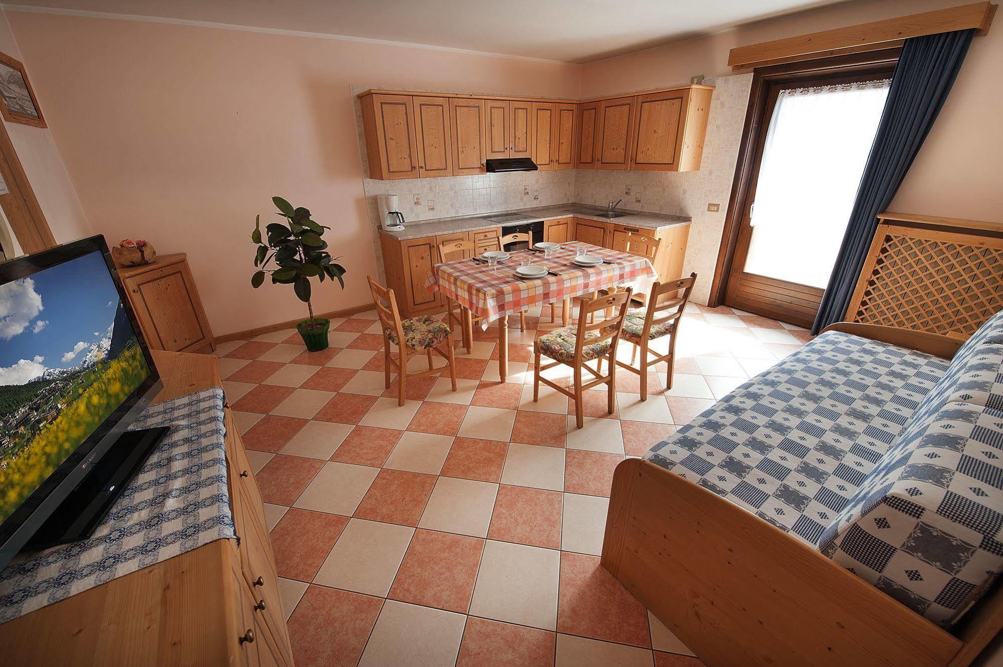 Baita Carosello Apt 4 By Livigno Accomodation Eksteriør billede