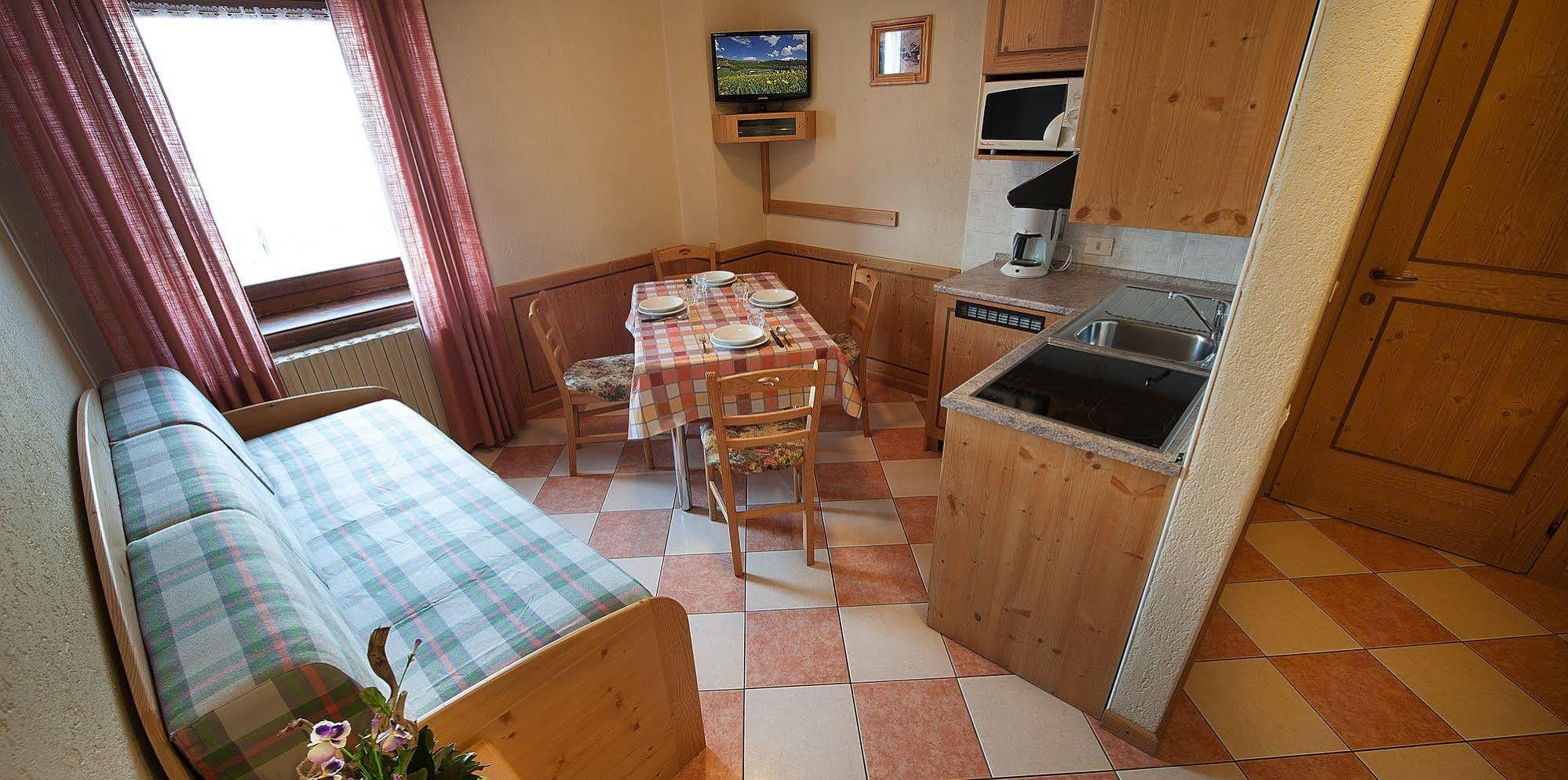 Baita Carosello Apt 4 By Livigno Accomodation Eksteriør billede